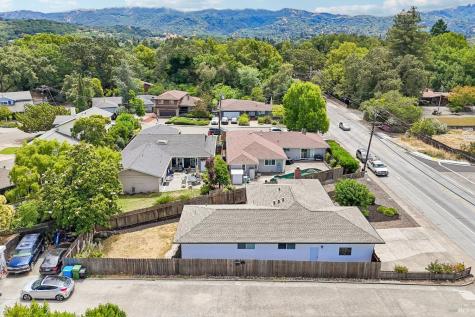 1078 Simmons Lane Novato CA 94945