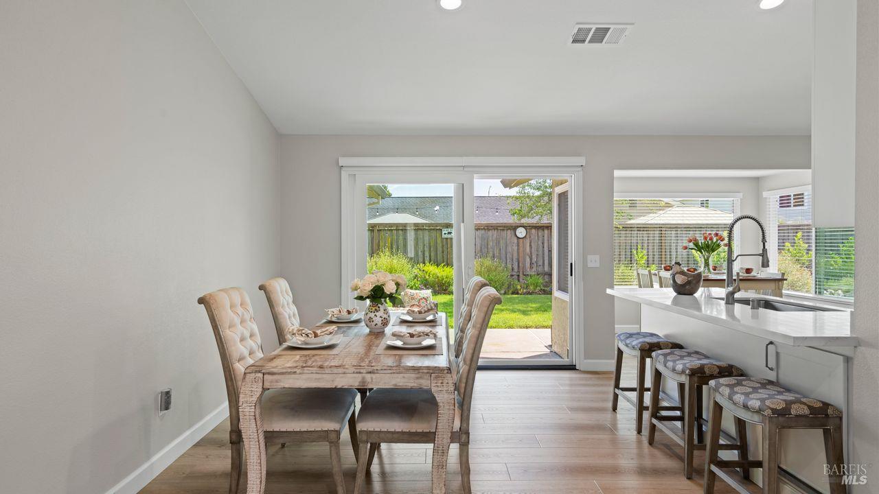 2236 Valdes Court Santa Rosa CA 95403
