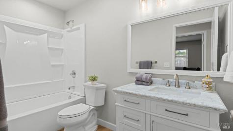 2236 Valdes Court Santa Rosa CA 95403