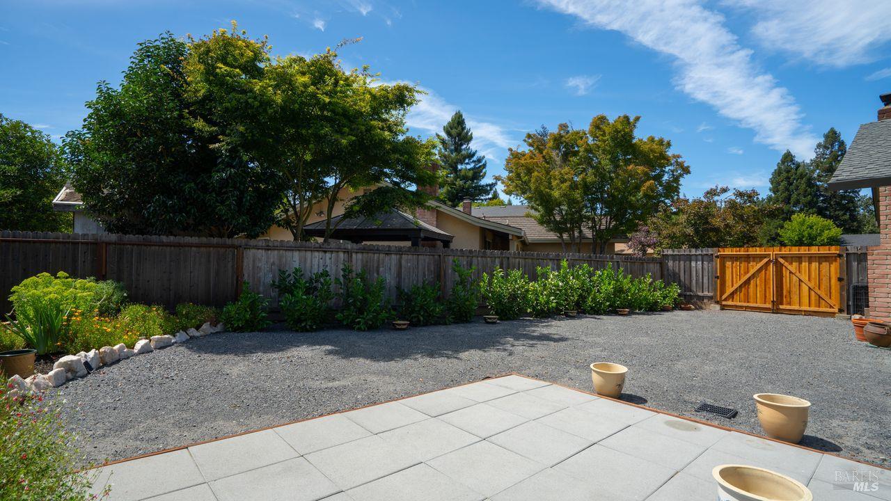 2236 Valdes Court Santa Rosa CA 95403