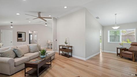 2236 Valdes Court Santa Rosa CA 95403