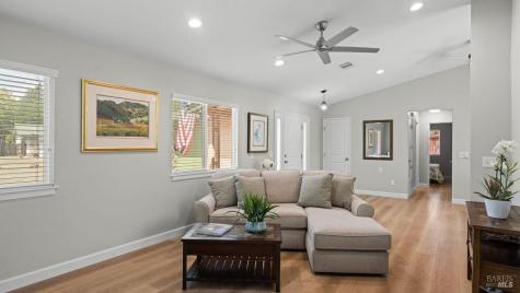 2236 Valdes Court Santa Rosa CA 95403