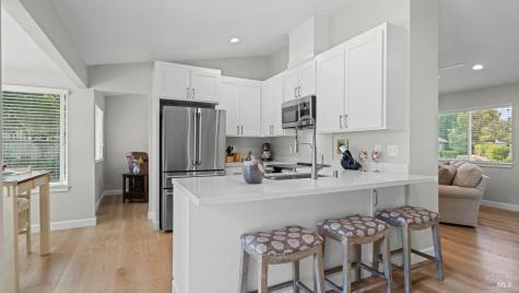 2236 Valdes Court Santa Rosa CA 95403
