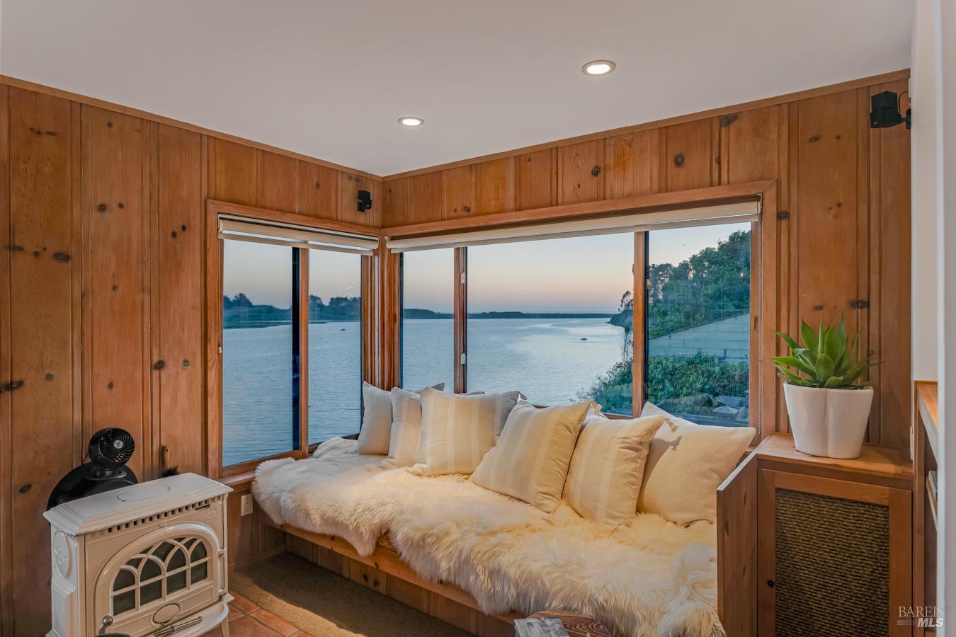 10705 Highway 1 Highway Jenner CA 95450
