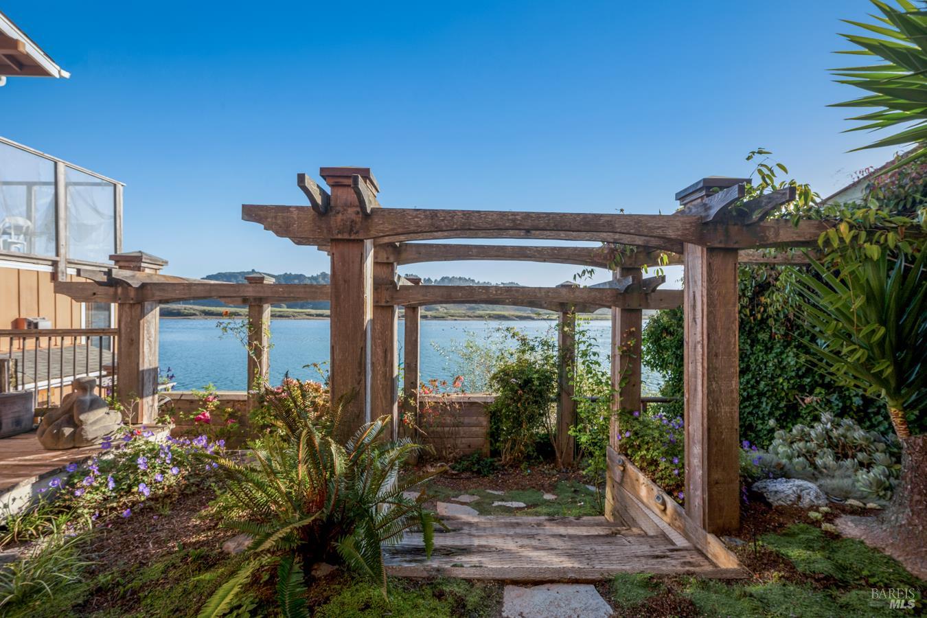10705 Highway 1 Highway Jenner CA 95450