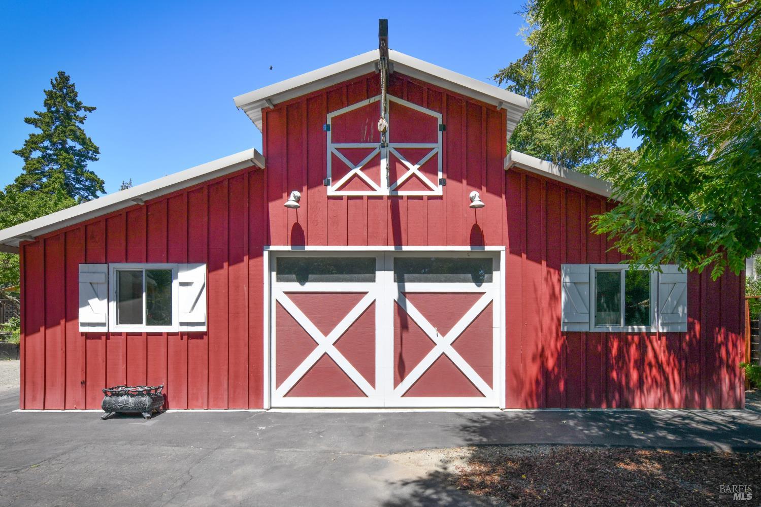 7678 Sonoma Highway Kenwood CA 95409