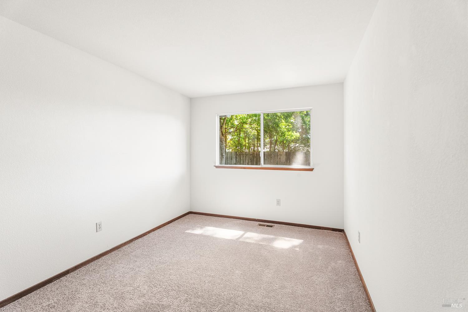 1037 Zephyr Cove Court Ukiah CA 95482