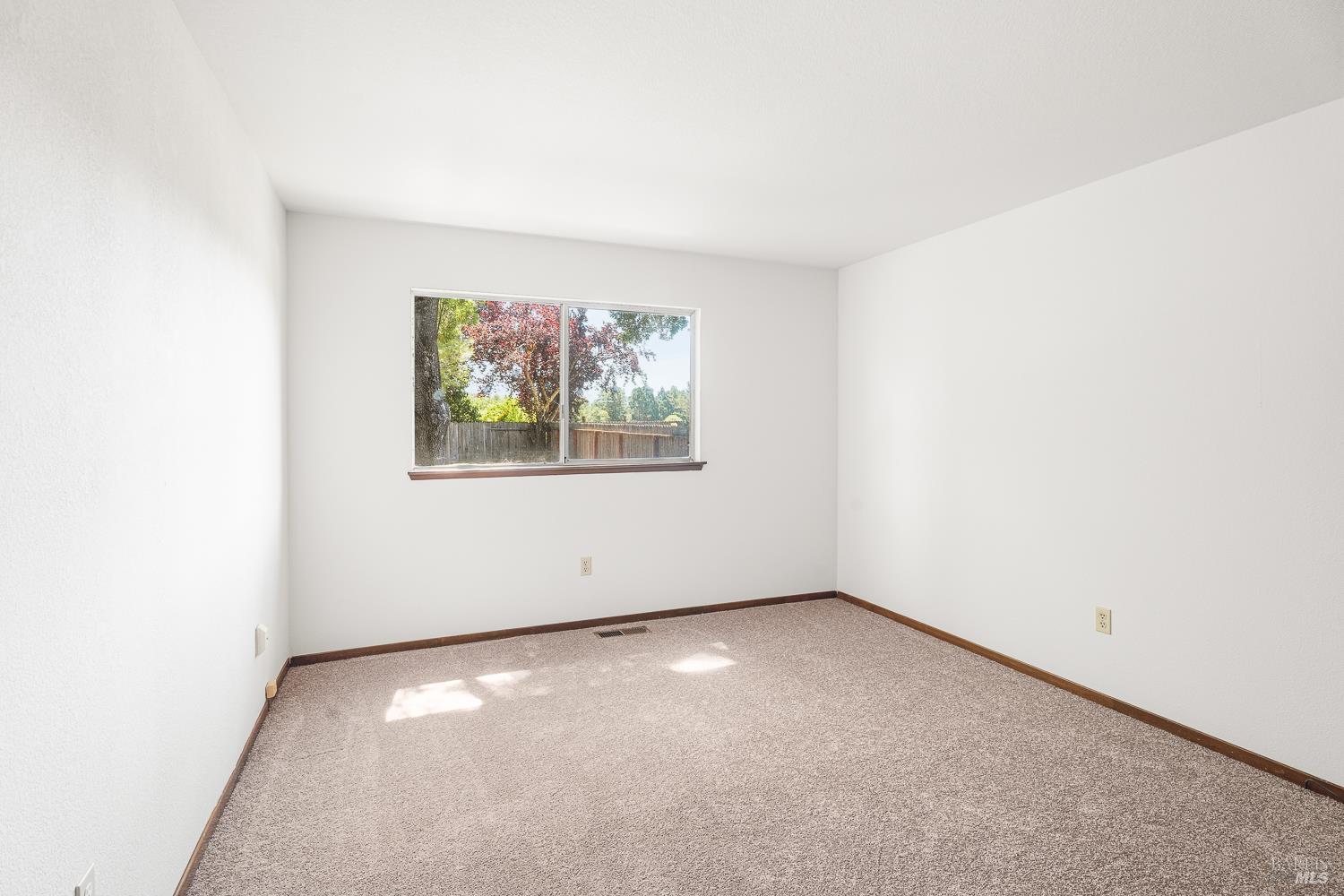 1037 Zephyr Cove Court Ukiah CA 95482