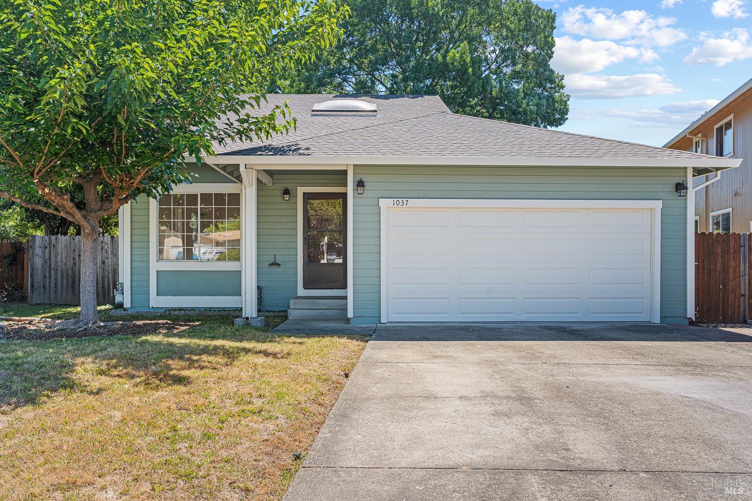 1037 Zephyr Cove Court Ukiah CA 95482