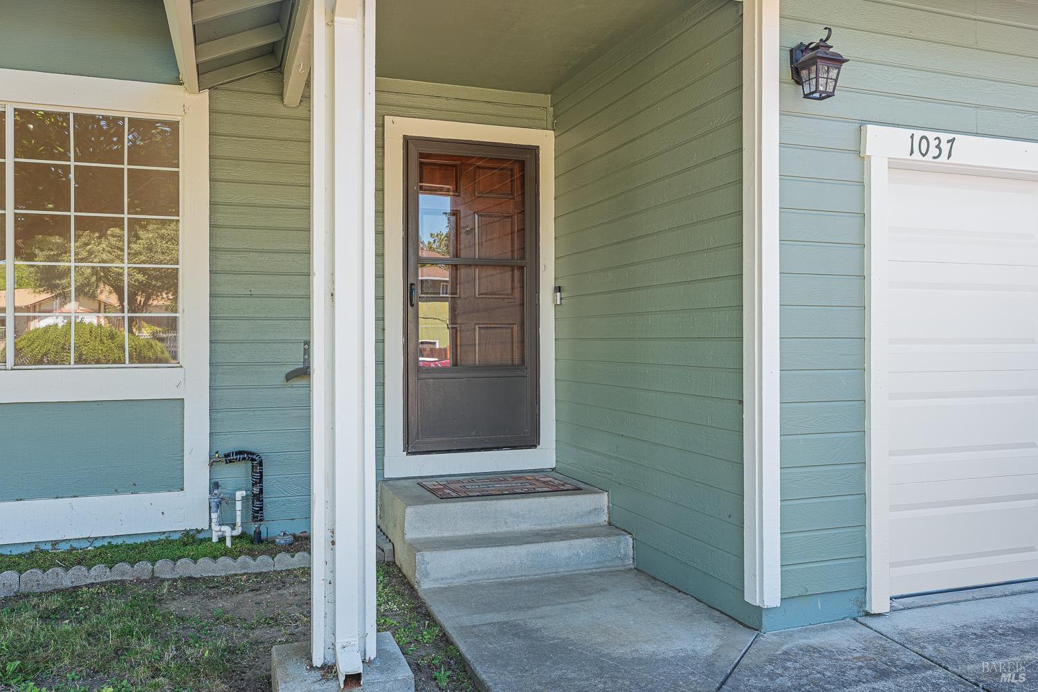 1037 Zephyr Cove Court Ukiah CA 95482