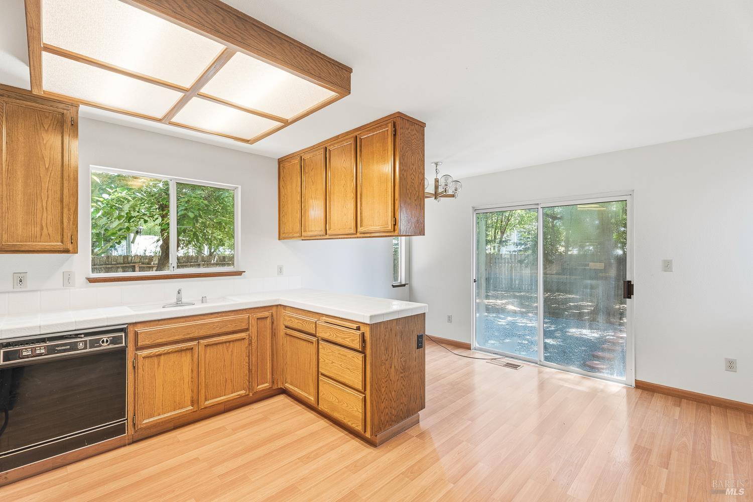 1037 Zephyr Cove Court Ukiah CA 95482