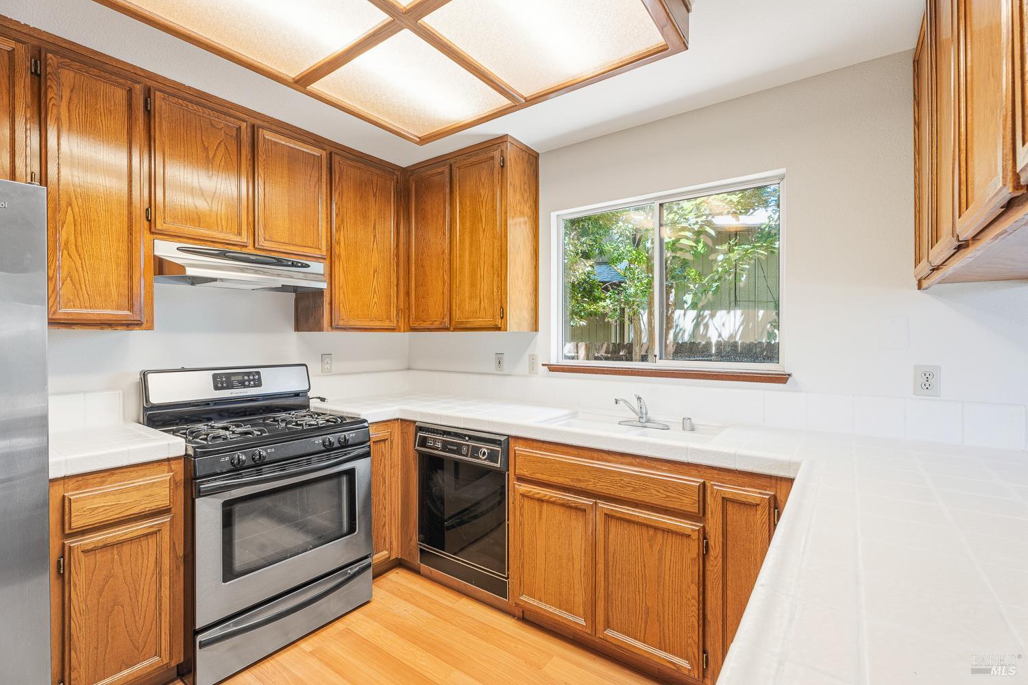 1037 Zephyr Cove Court Ukiah CA 95482