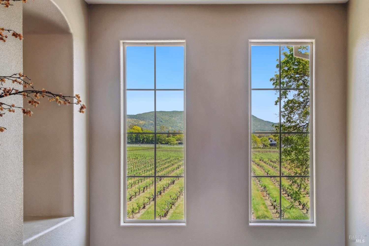 492 Saunders Drive Sonoma CA 95476
