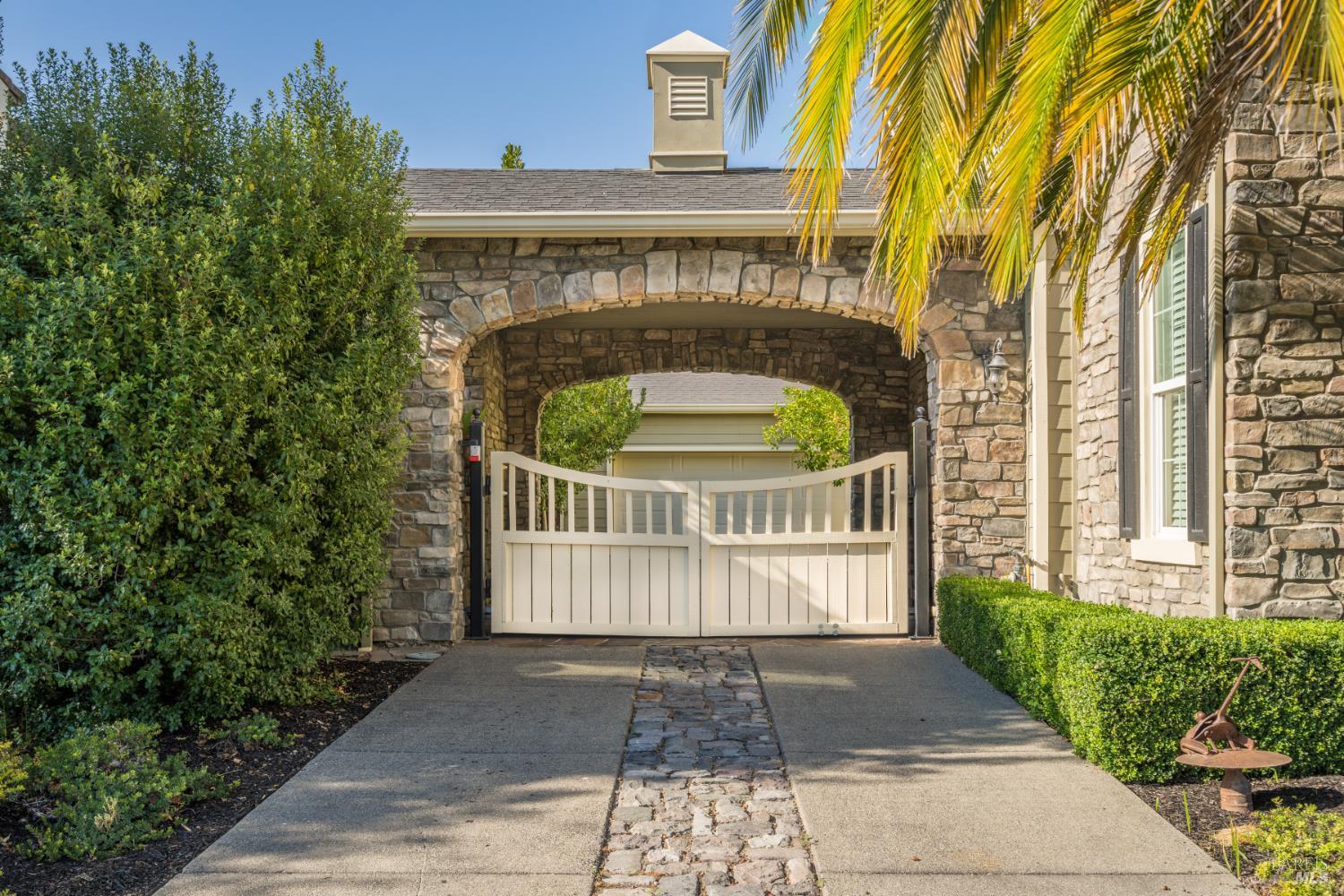 492 Saunders Drive Sonoma CA 95476