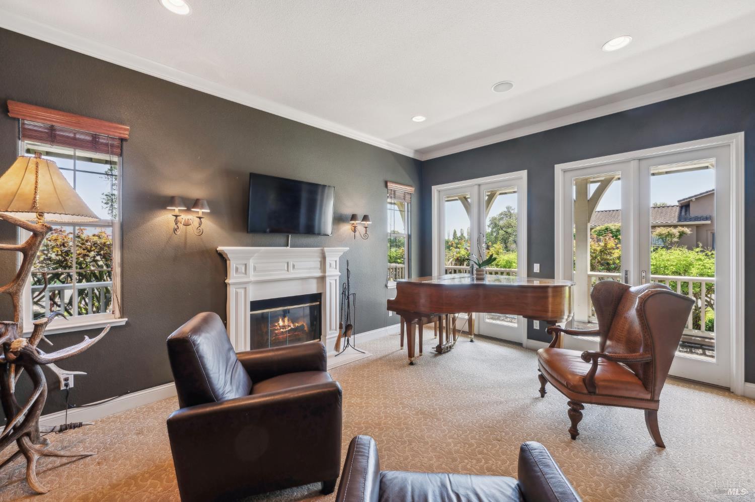 492 Saunders Drive Sonoma CA 95476