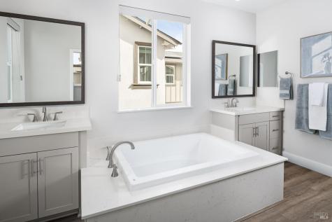 1538 Alegra Street Santa Rosa CA 95403