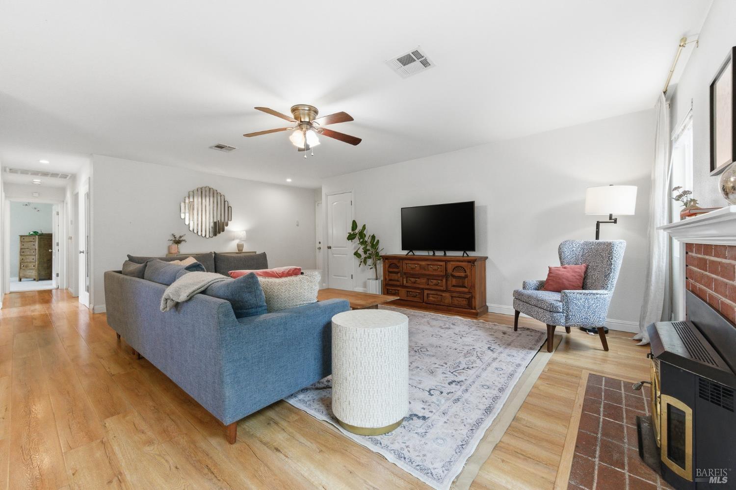 456 Deodara Street Vacaville CA 95688