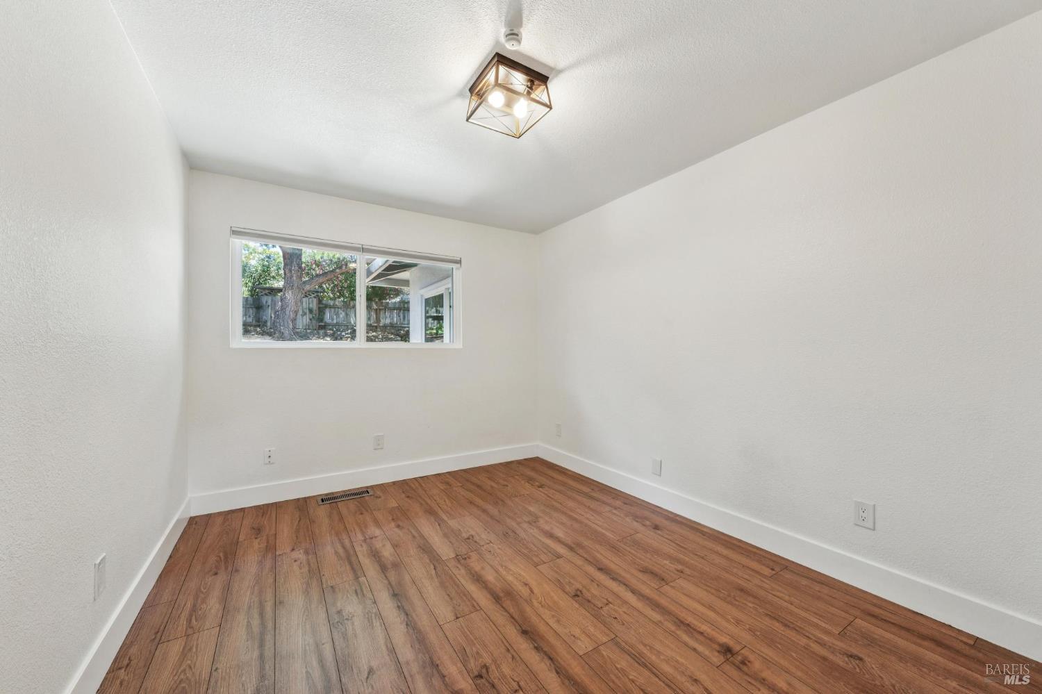 17584 Middlefield Road Sonoma CA 95476