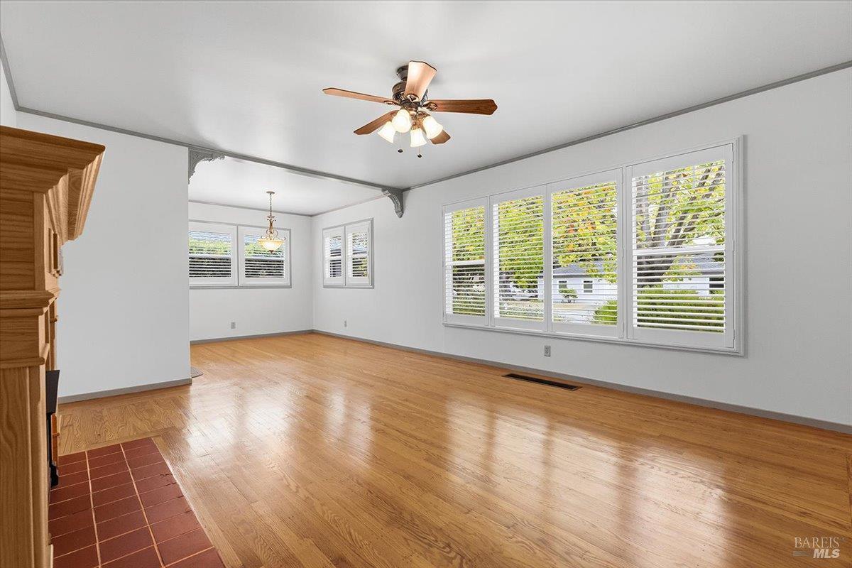 2112 Geary Drive Santa Rosa CA 95404