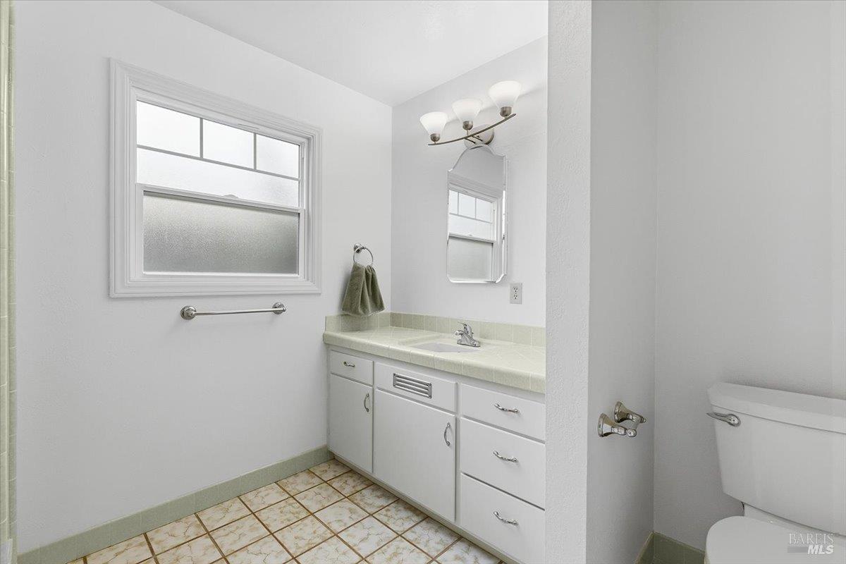 2112 Geary Drive Santa Rosa CA 95404