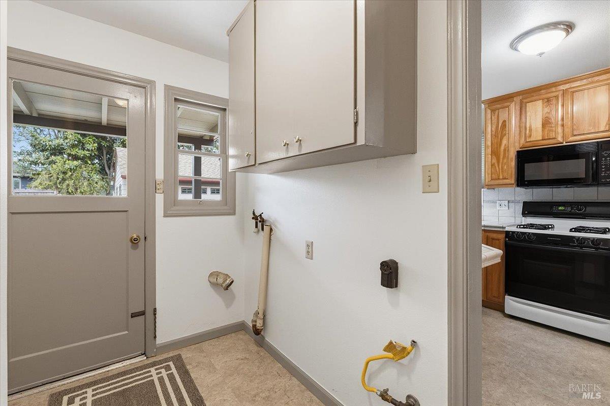 2112 Geary Drive Santa Rosa CA 95404
