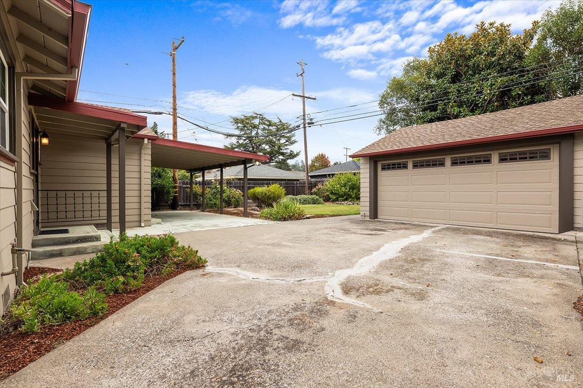2112 Geary Drive Santa Rosa CA 95404