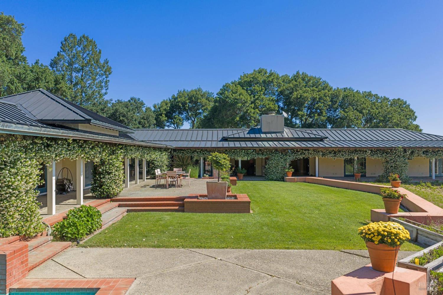 1975 Whitehall Lane St. Helena CA 94574