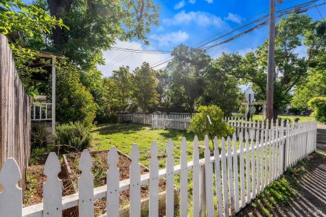 227 Hewett Street Santa Rosa CA 95401