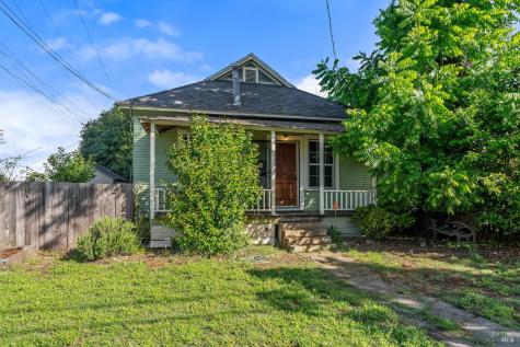 227 Hewett Street Santa Rosa CA 95401