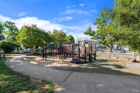 227 Hewett Street Santa Rosa CA 95401