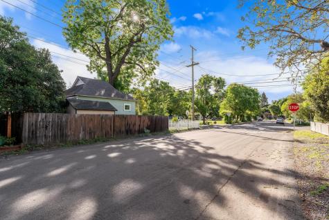 227 Hewett Street Santa Rosa CA 95401