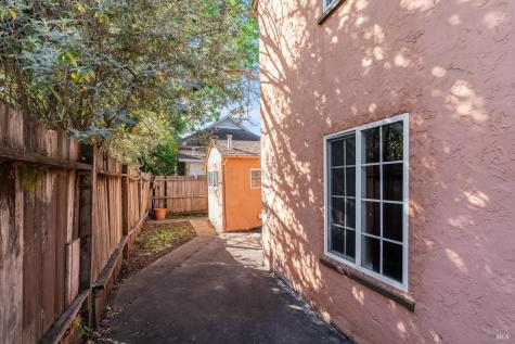 227 Hewett Street Santa Rosa CA 95401