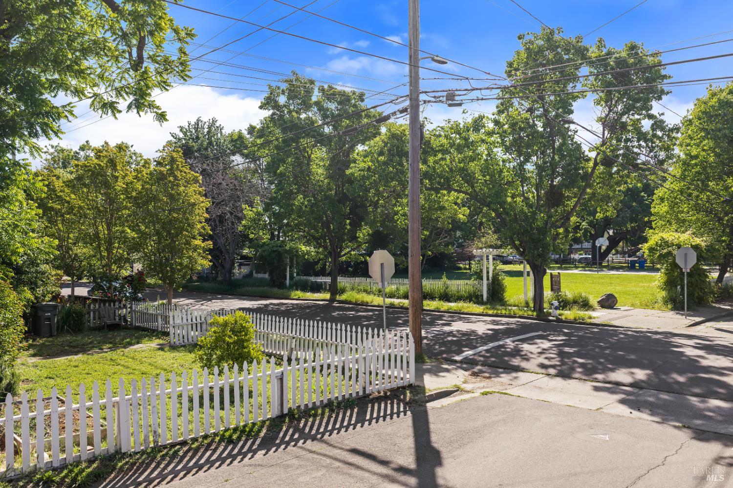 227 Hewett Street Santa Rosa CA 95401