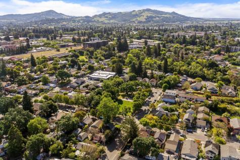 227 Hewett Street Santa Rosa CA 95401