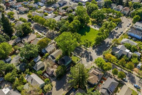 227 Hewett Street Santa Rosa CA 95401