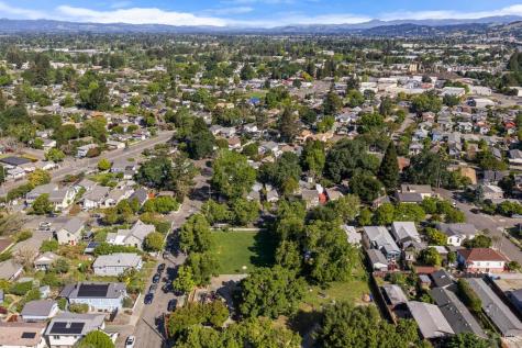 227 Hewett Street Santa Rosa CA 95401