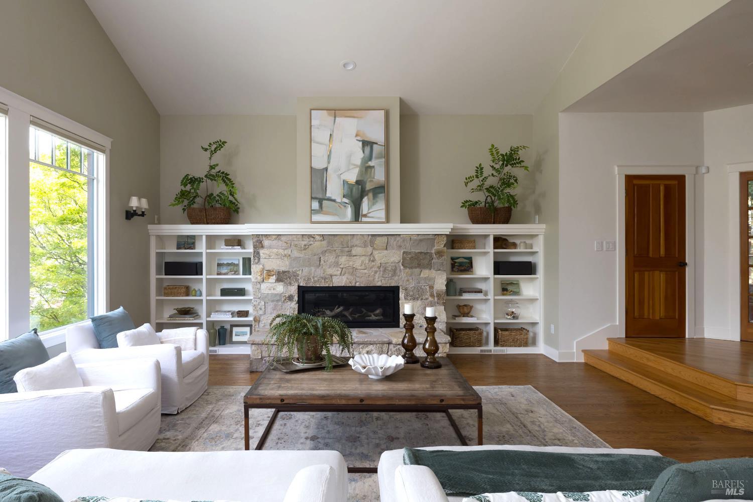 2487 Incline Drive Santa Rosa CA 95404