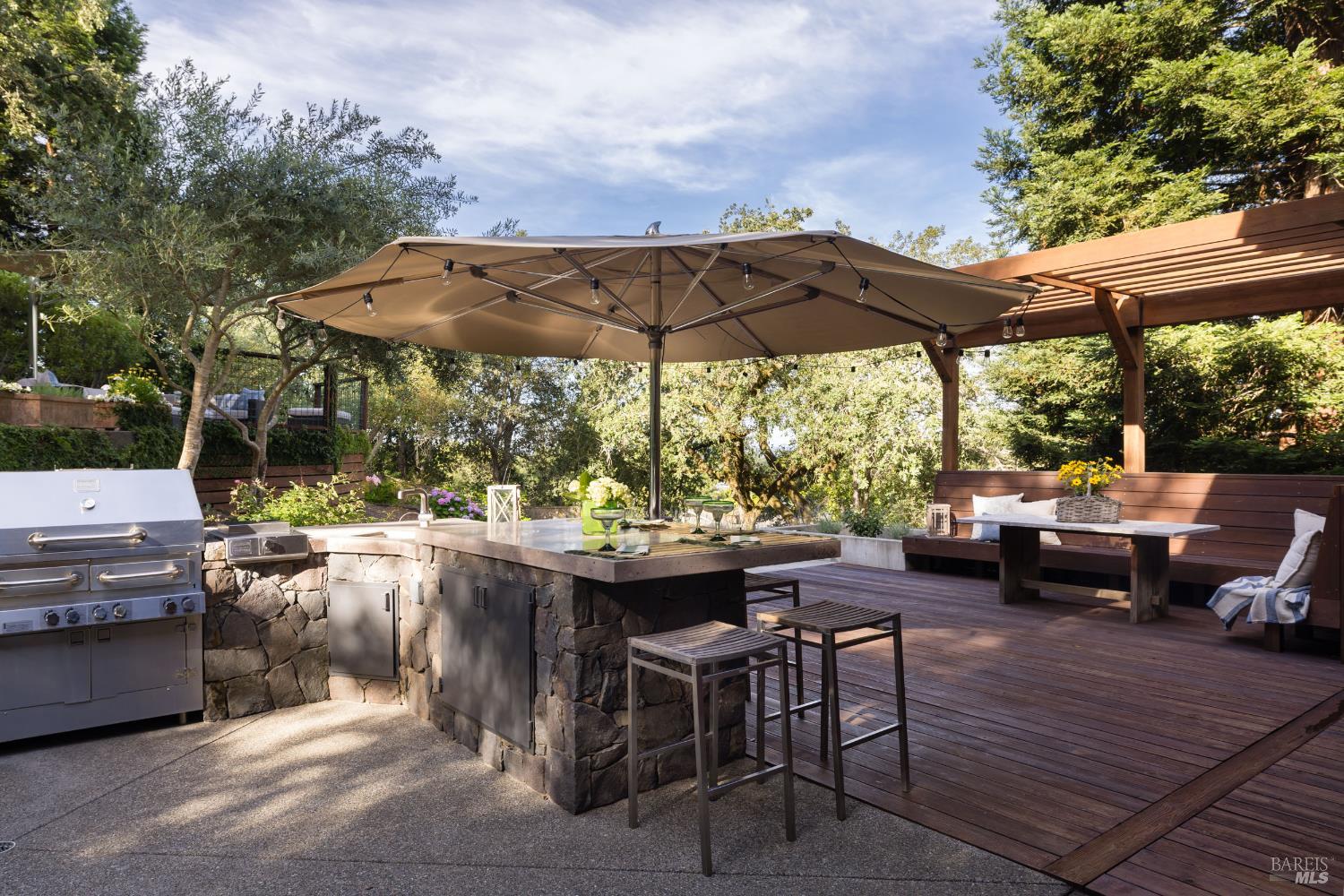 2487 Incline Drive Santa Rosa CA 95404
