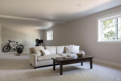 2487 Incline Drive Santa Rosa CA 95404