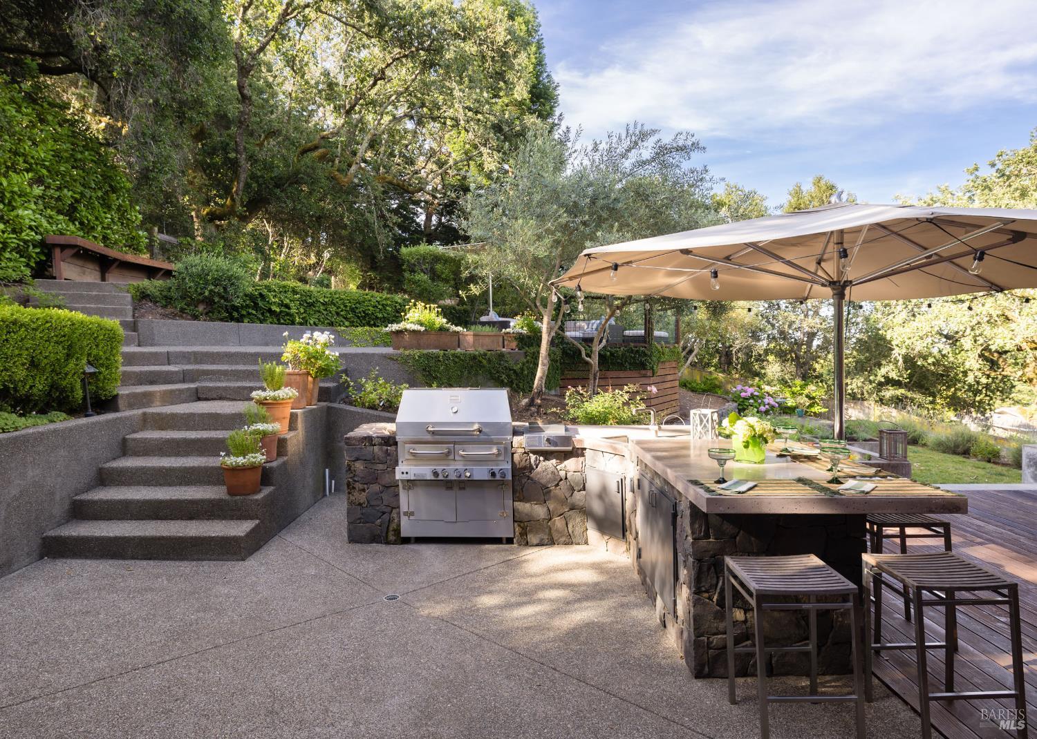 2487 Incline Drive Santa Rosa CA 95404