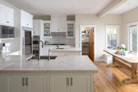 2487 Incline Drive Santa Rosa CA 95404