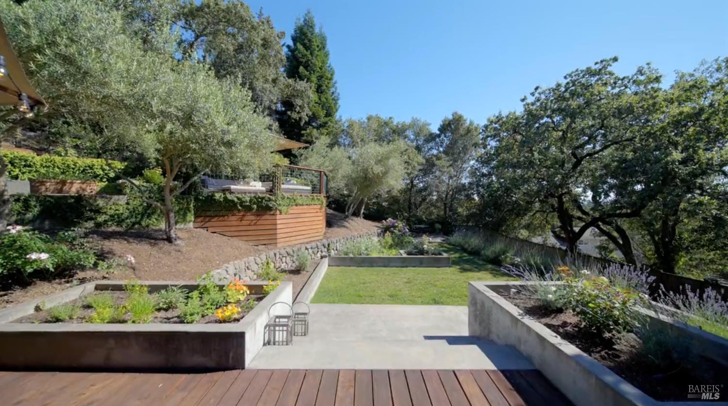 2487 Incline Drive Santa Rosa CA 95404