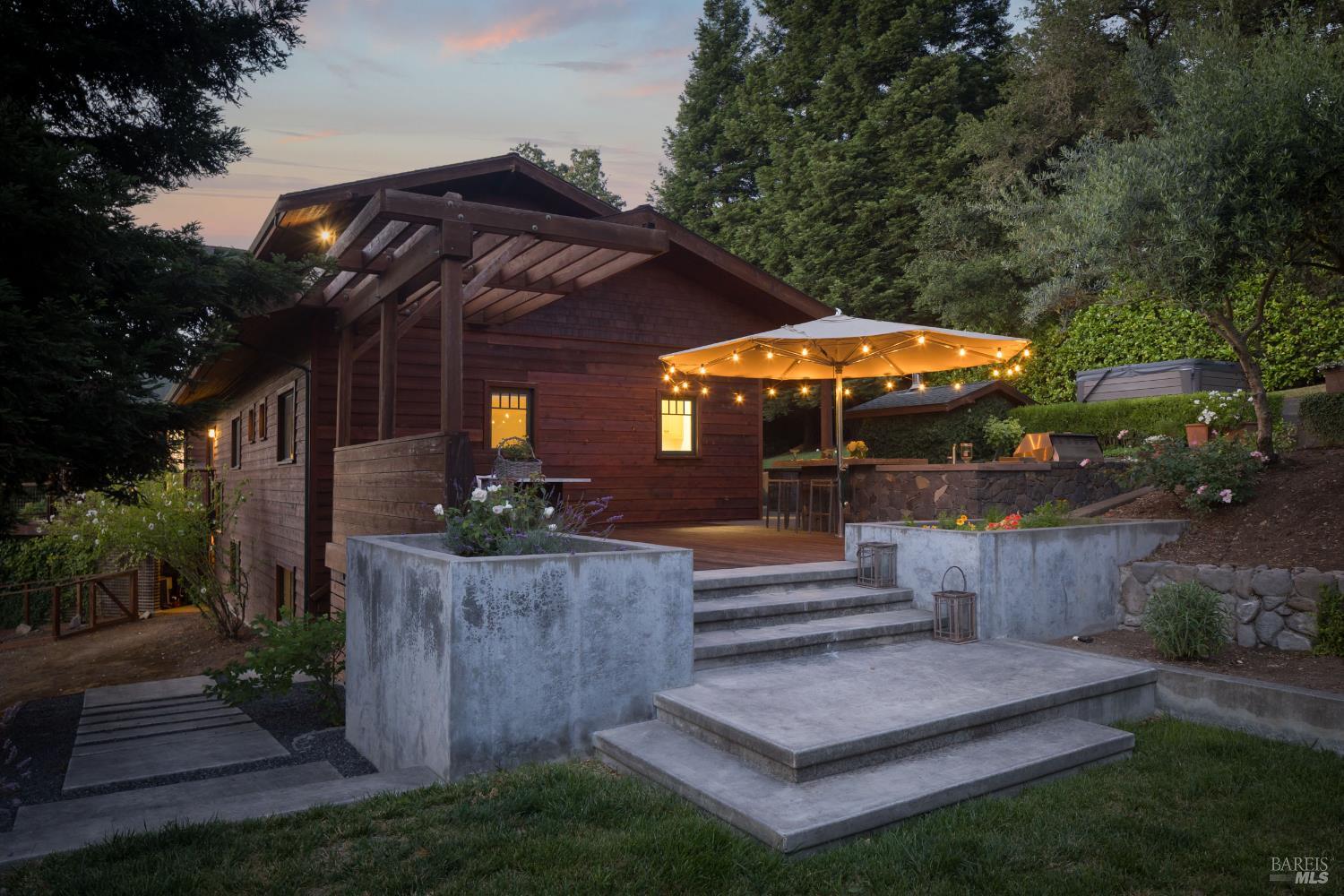 2487 Incline Drive Santa Rosa CA 95404