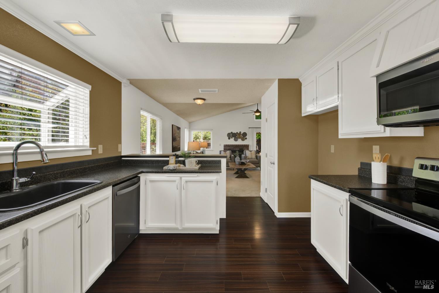 1034 Hickory Avenue Fairfield CA 94533