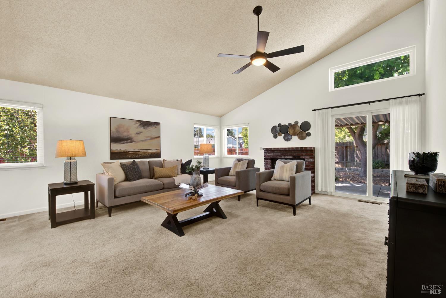 1034 Hickory Avenue Fairfield CA 94533