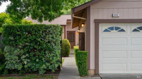 2344 Gads Hill Street Santa Rosa CA 95401