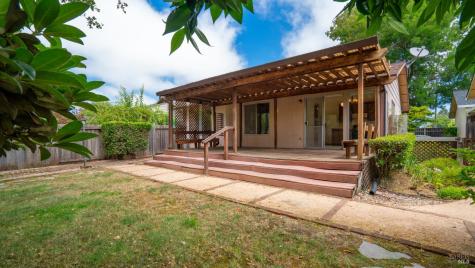 2344 Gads Hill Street Santa Rosa CA 95401