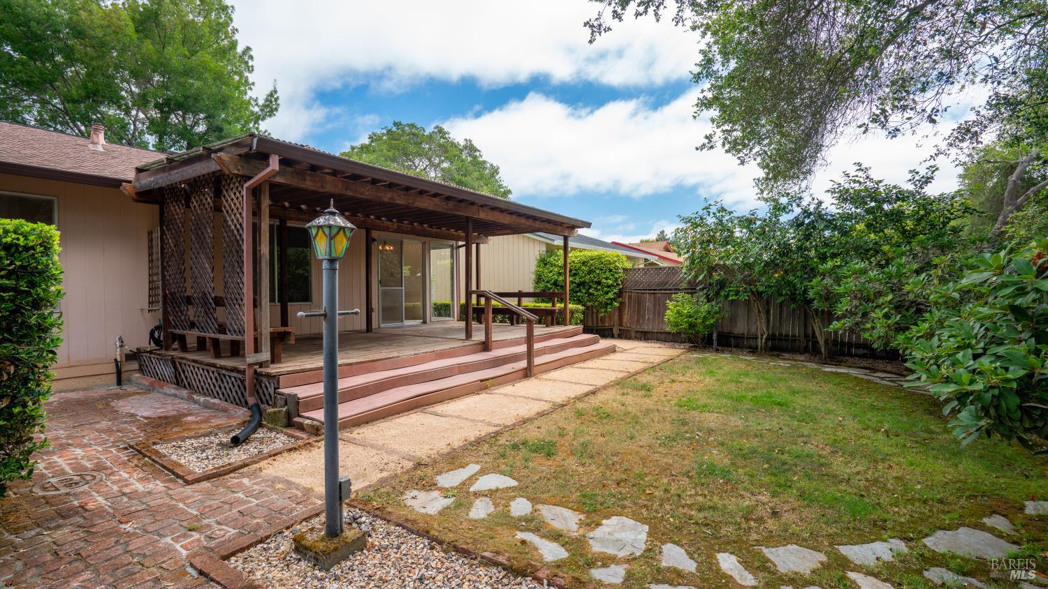 2344 Gads Hill Street Santa Rosa CA 95401