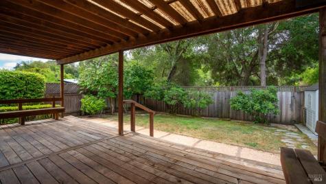 2344 Gads Hill Street Santa Rosa CA 95401
