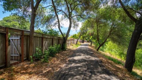 2344 Gads Hill Street Santa Rosa CA 95401
